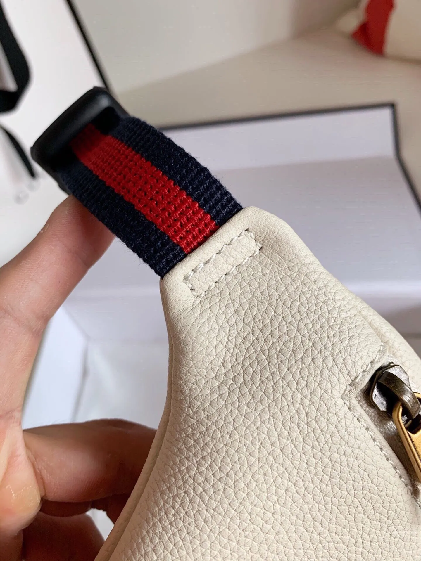 White Red Belt Bag Casual Leather
