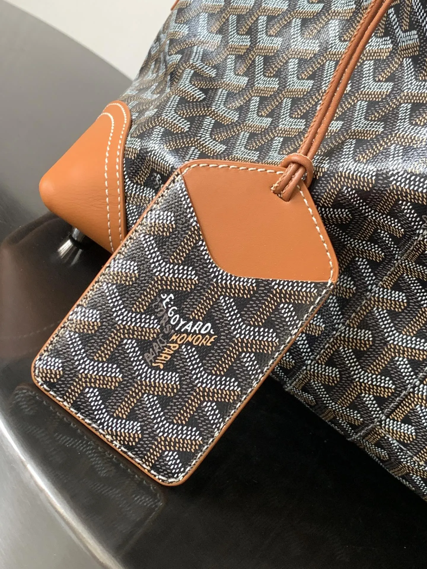 Goyard 它的提手可调节长度 可确保手提时的舒适度 并且开口两 旅行包 大容量旅行款