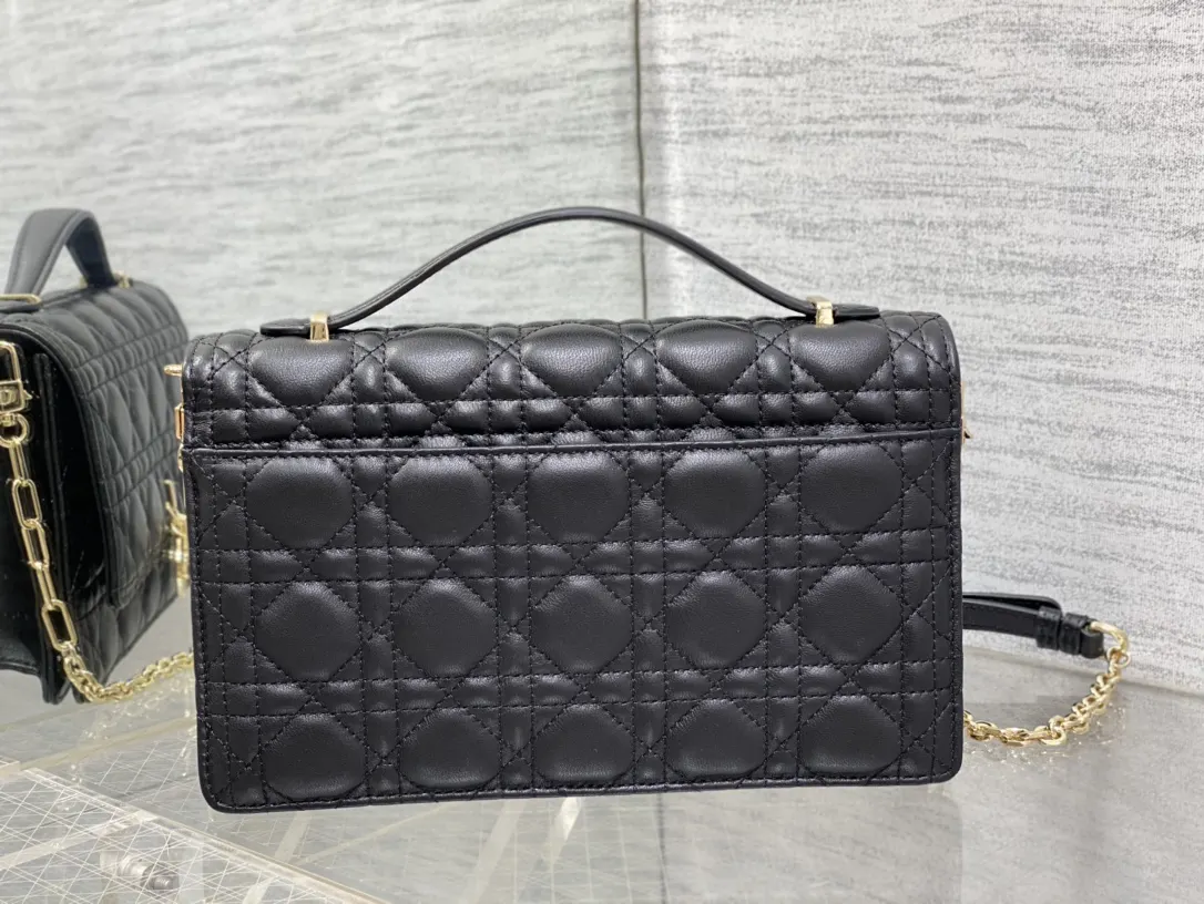 Dior 黑色羊皮手拿包 晚宴手拿