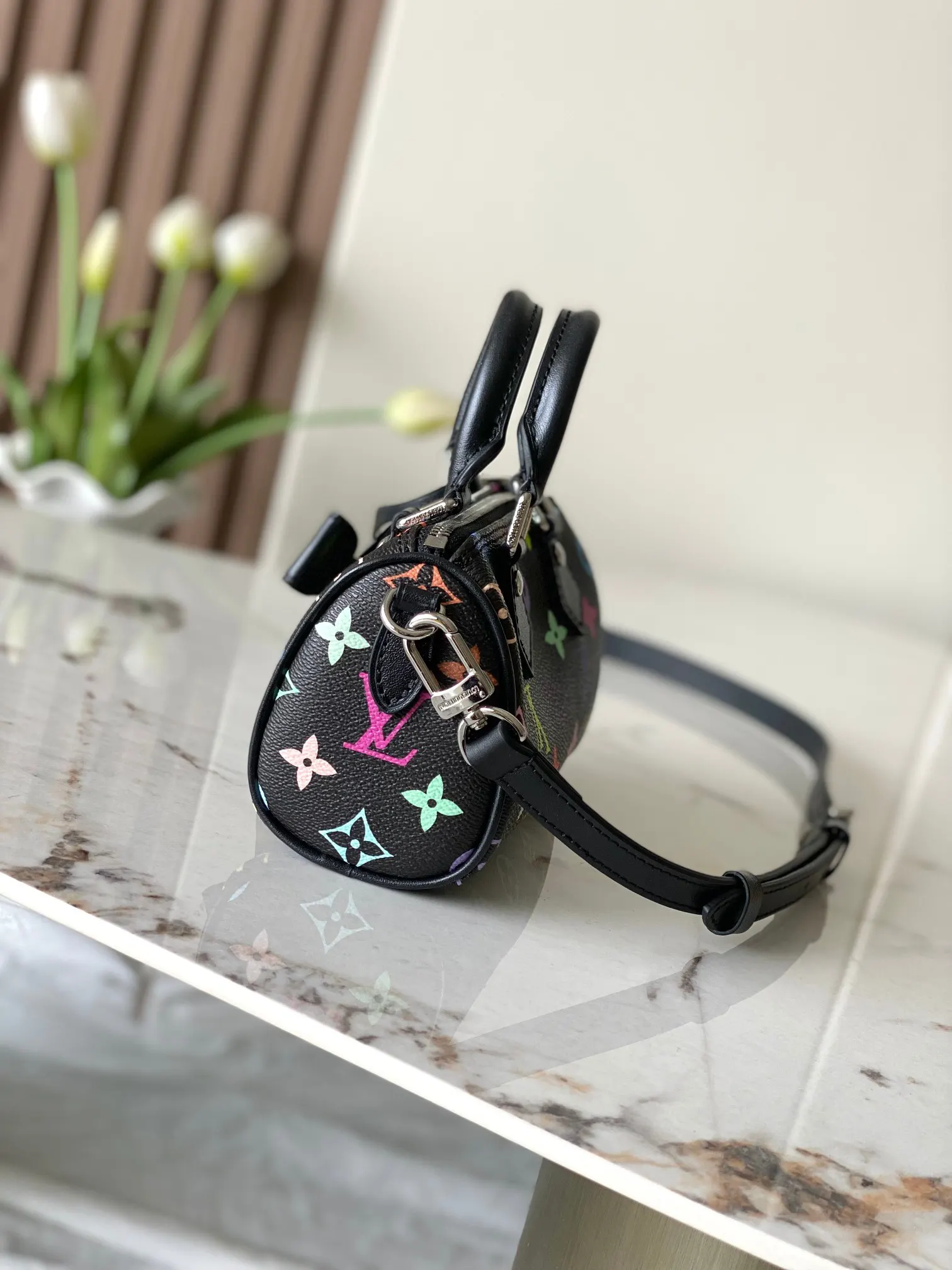 Louis Vuitton Crossbody Bag Lightweight Leather
