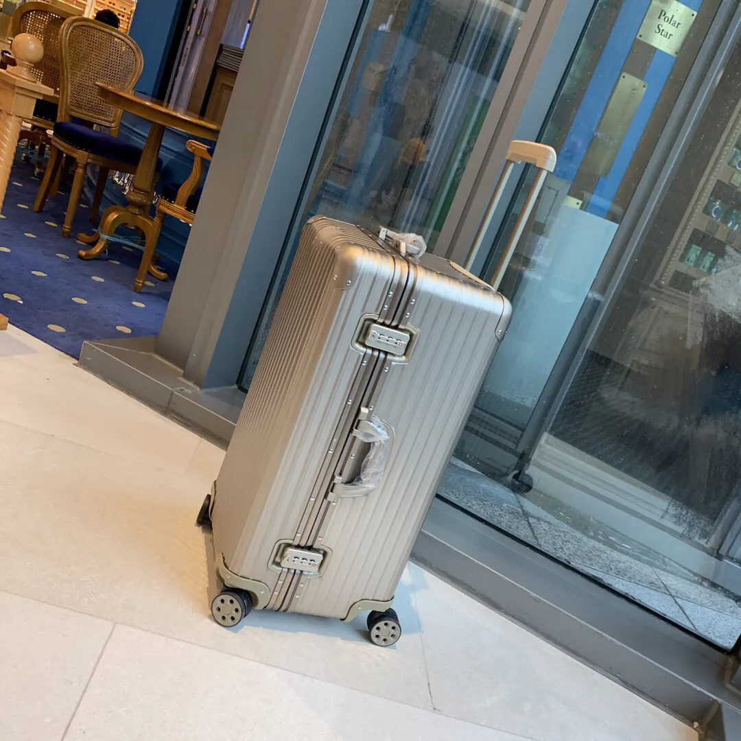 Rimowa Black Silver Suitcase Travel Lightweight
