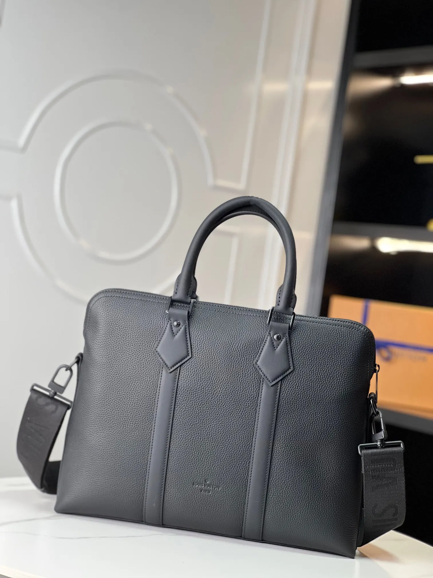 LV 牛皮 收纳包 旅行收纳款