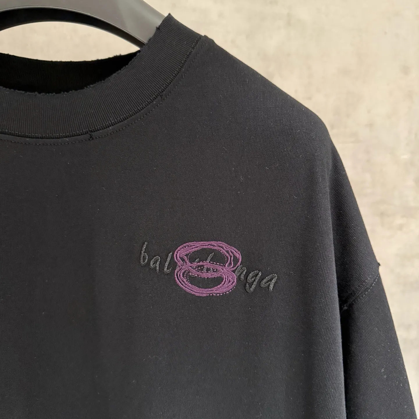 Balenciaga 25SS 刺绣 纯棉 短袖T恤 街头休闲款