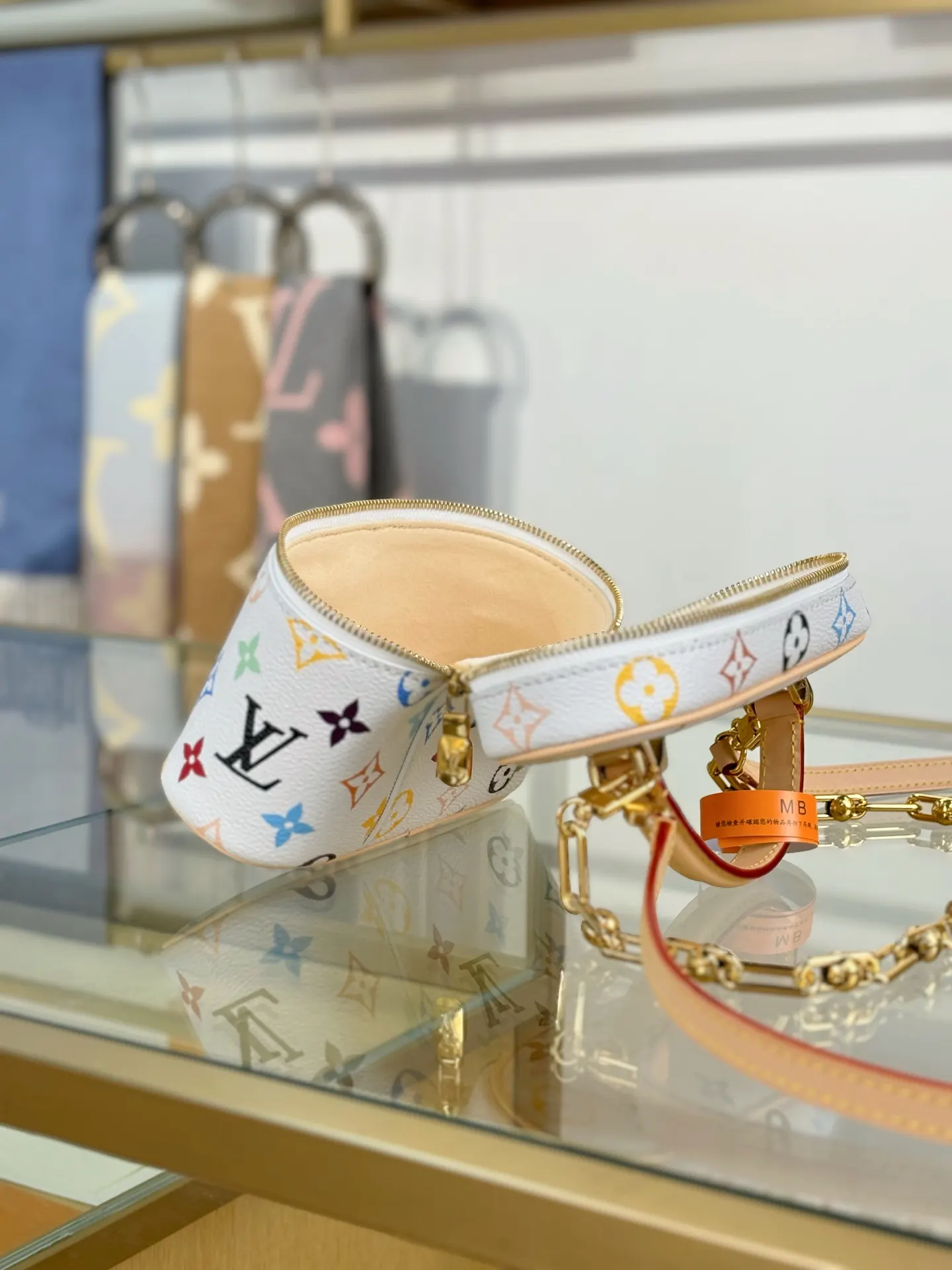LV TM 链条包 精致链条款
