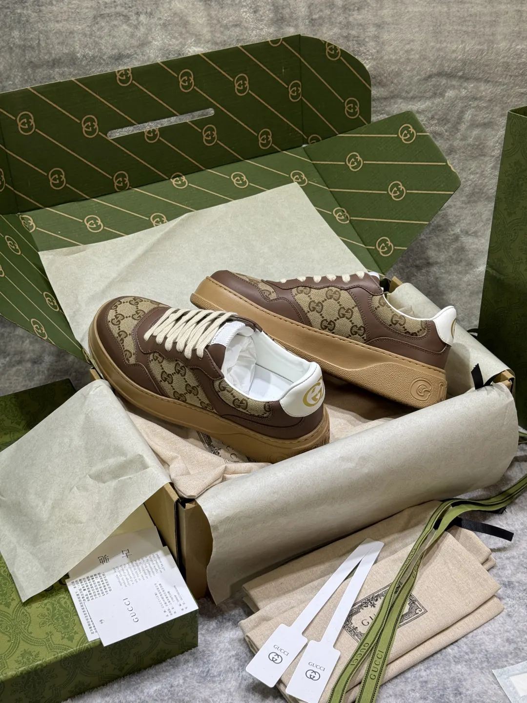 Gucci Logo Sneakers Image 7 Gucci Logo Sneakers Image 7