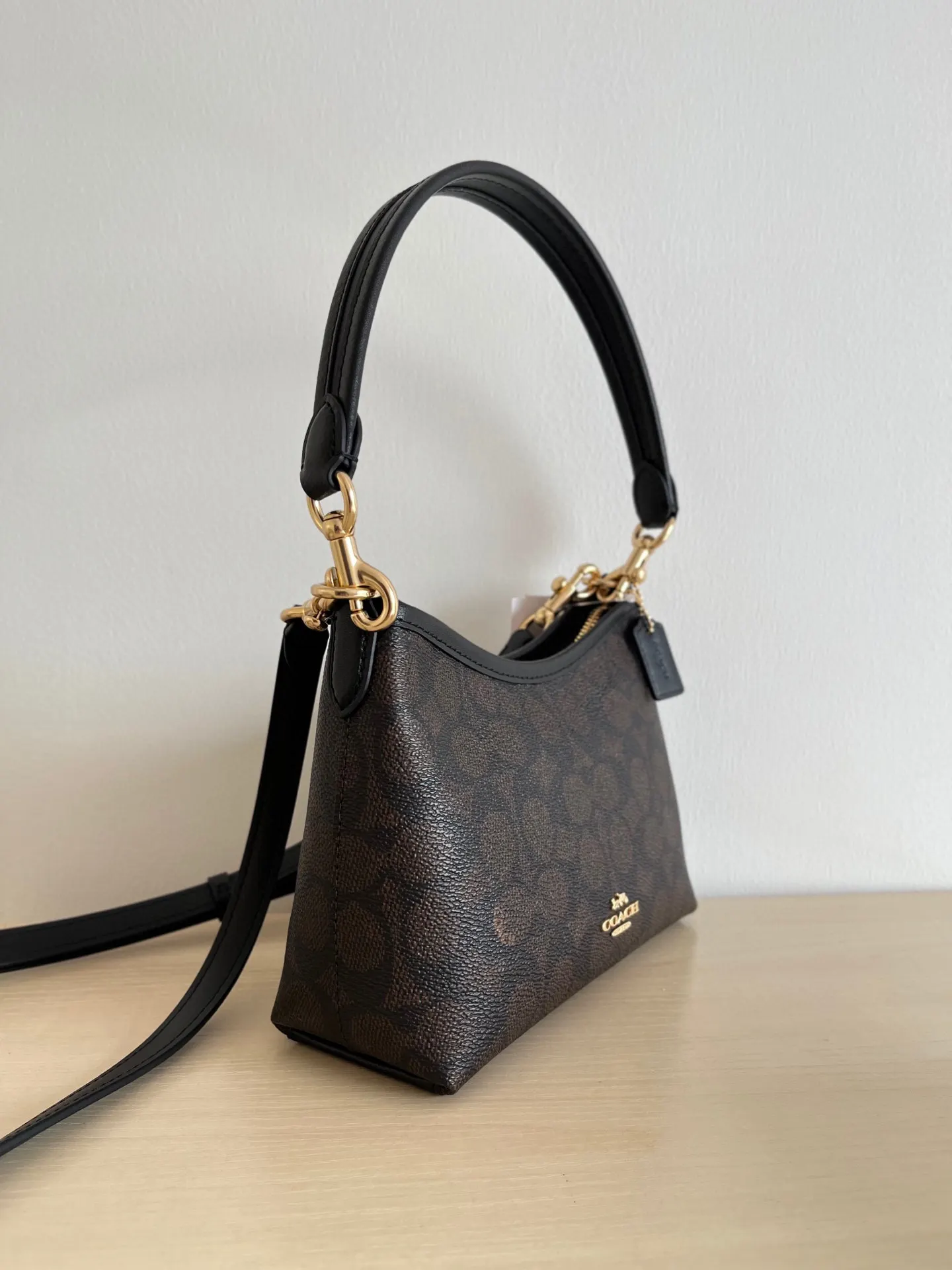 Coach Mini laurel系列流浪包 斜背包 輕便斜挎款