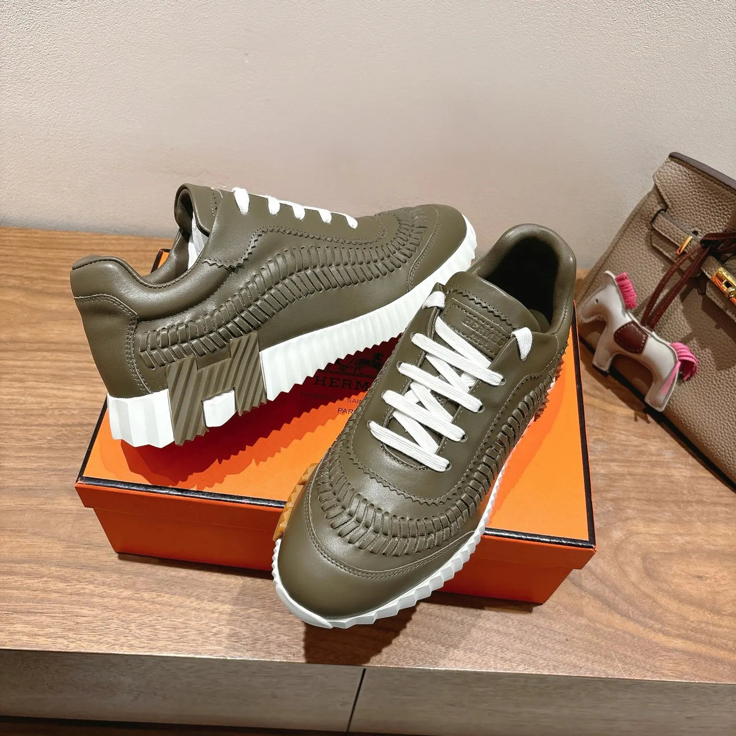 Hermès SS 运动鞋(數字5) Hermès SS 运动鞋(數字5)