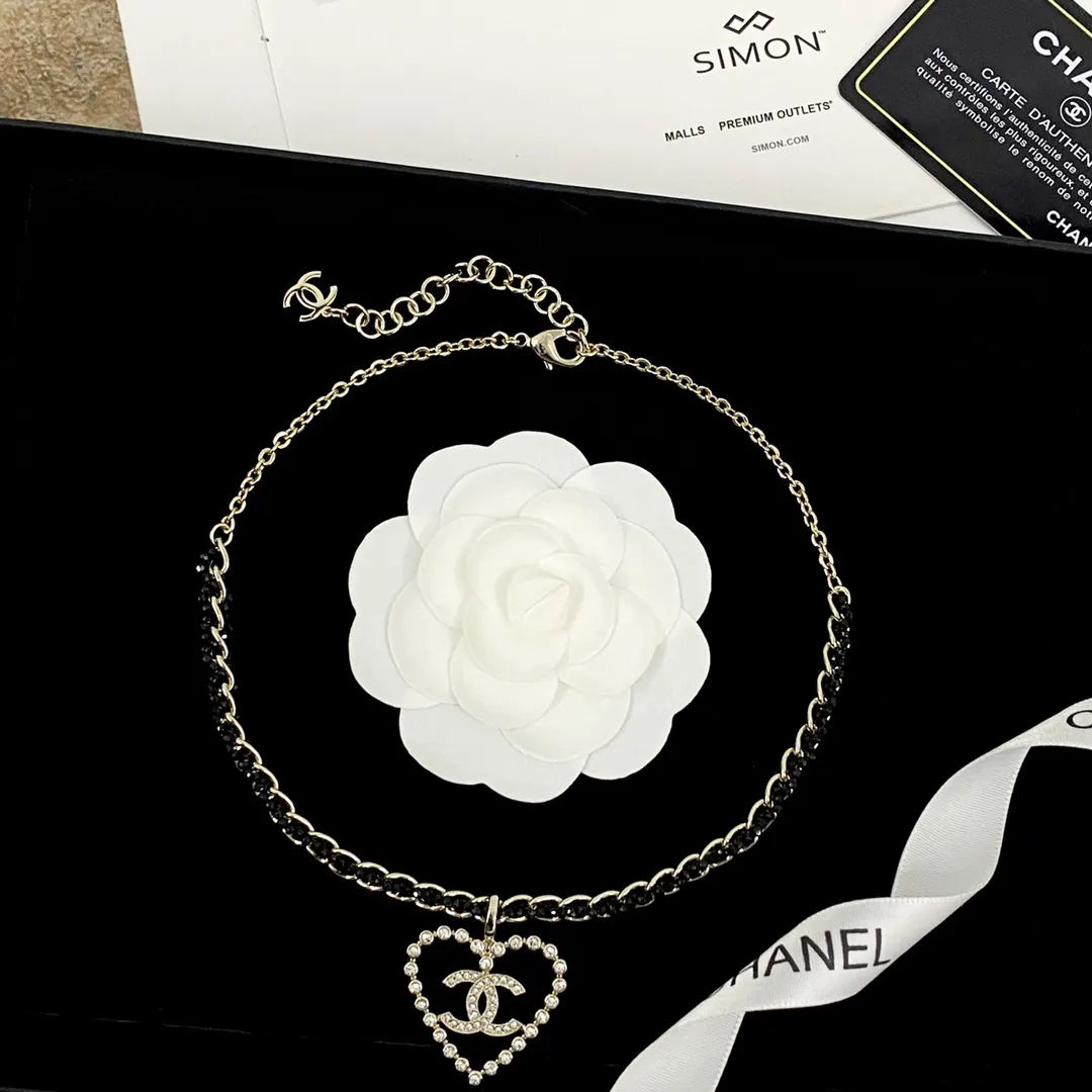 Chanel 黑色 金色 双C 满钻 项链 精致锁骨链