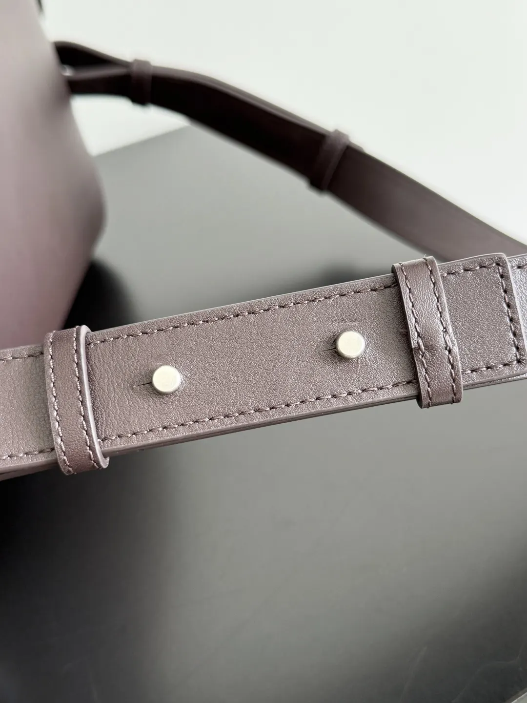 Bottega Veneta 小牛皮 双肩包 实用双肩款