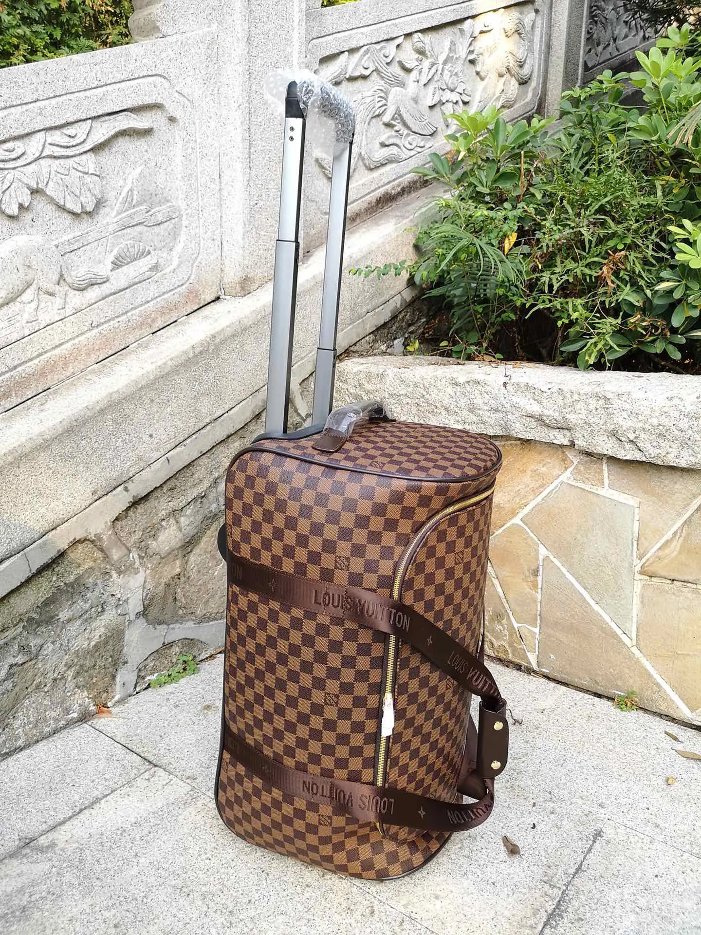 產品 实 行李箱 旅行拉杆款 輕便出行款