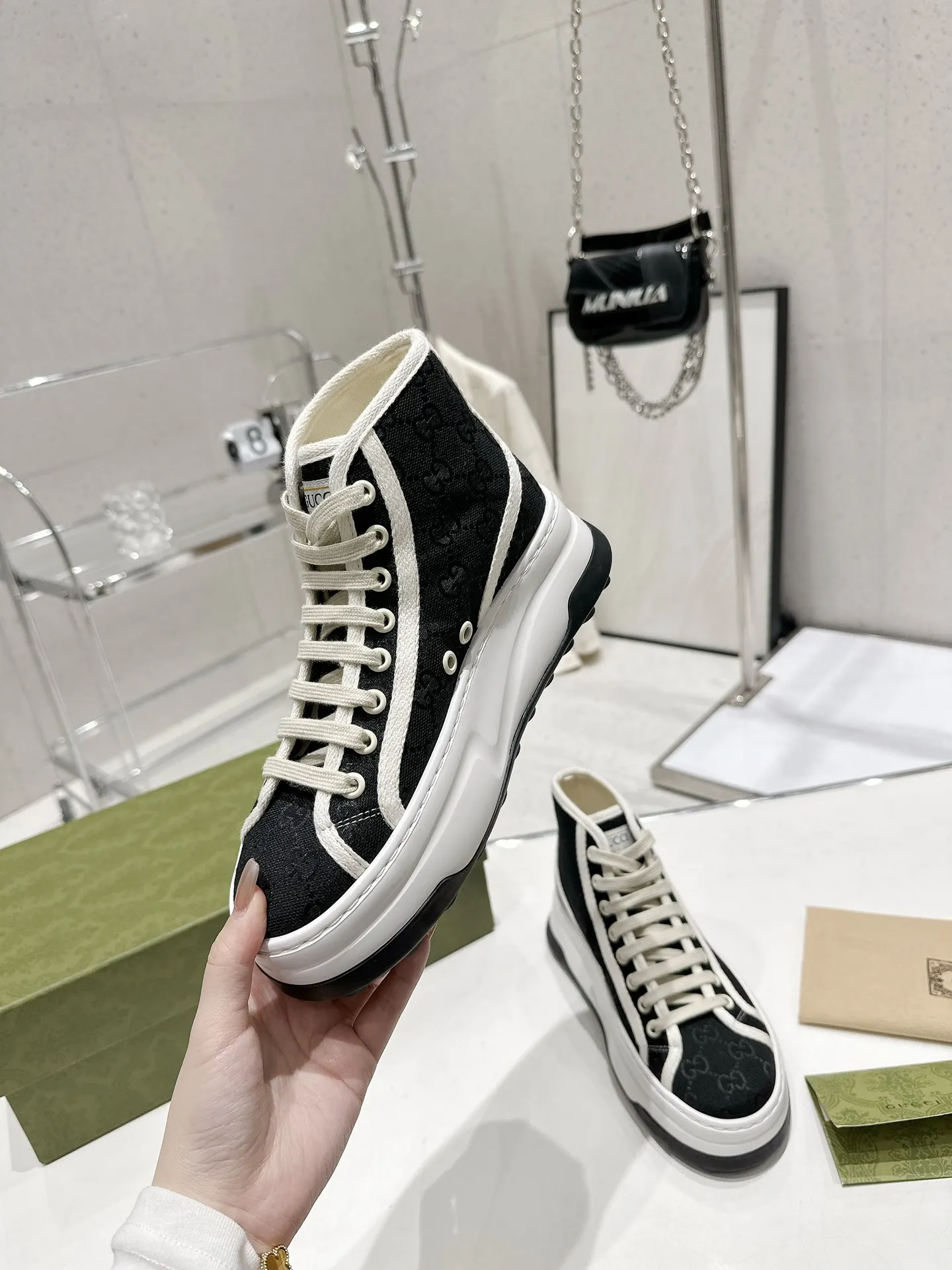 Gucci Logo休闲运动鞋