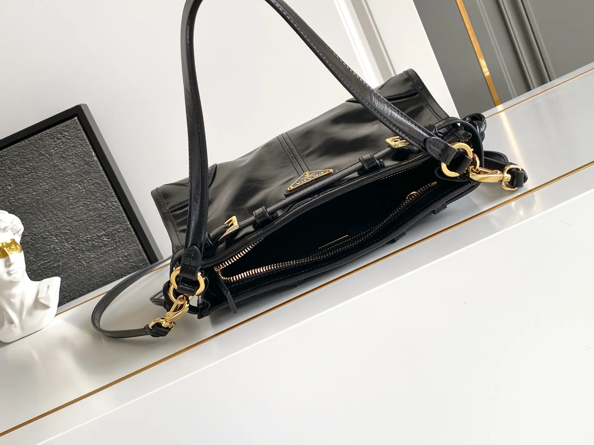 Prada 1BC297 斜挎包
