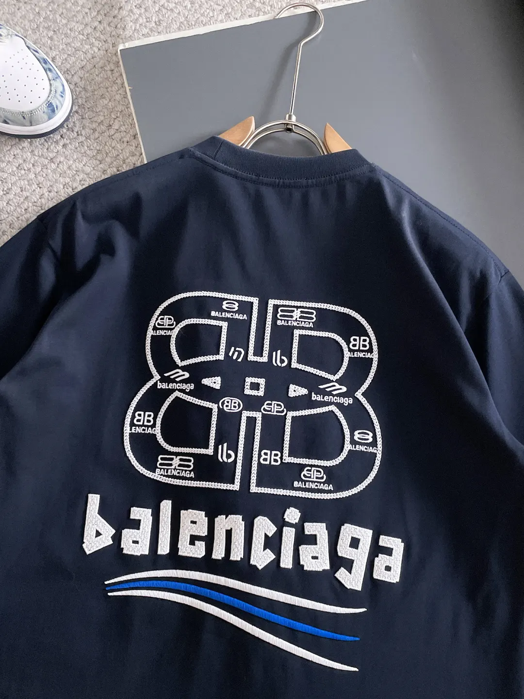 Balenciaga 黑色 純棉 Logo 短袖T恤(數字4) Balenciaga 黑色 純棉 Logo 短袖T恤(數字4)