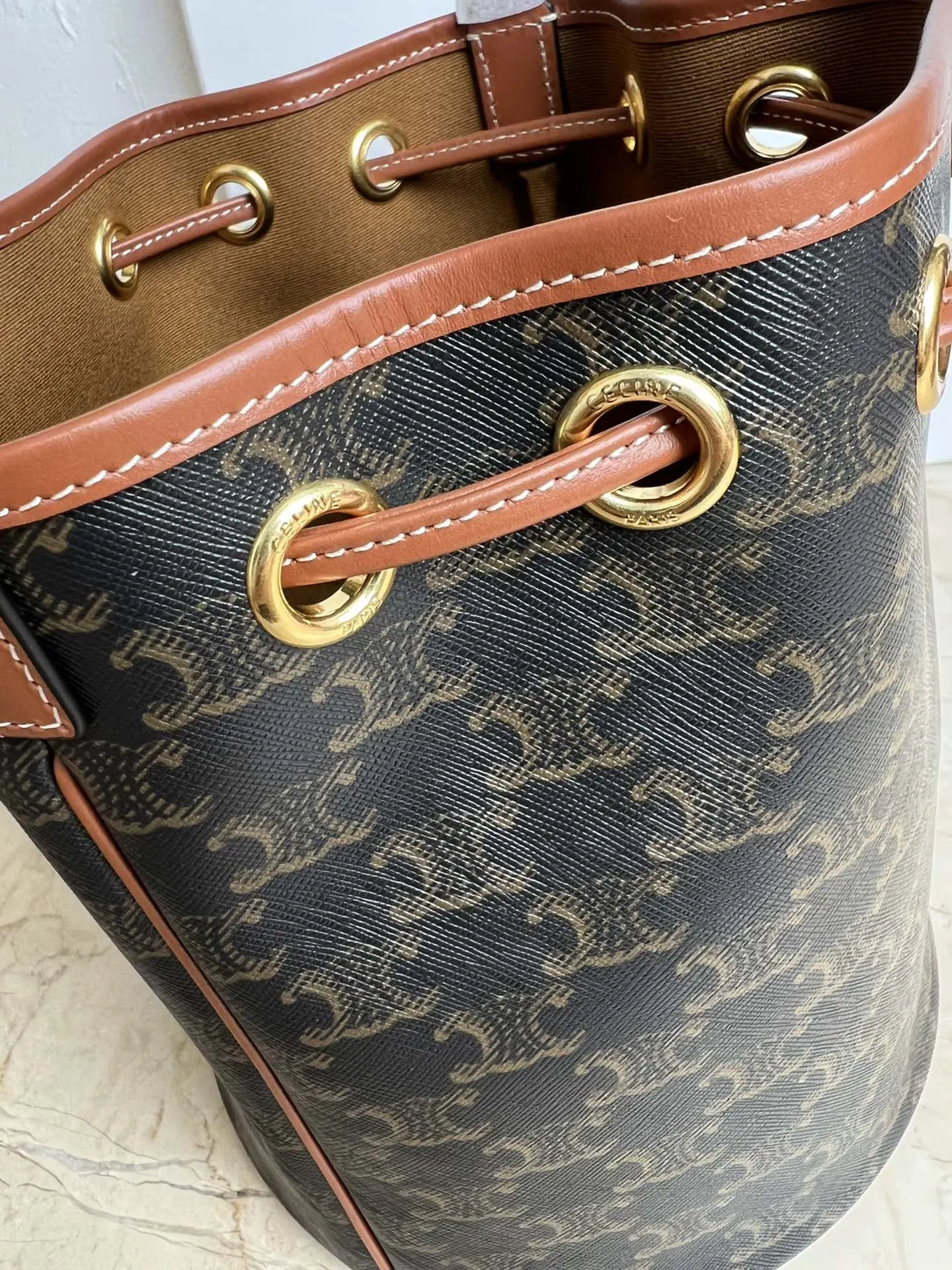 Celine 老花 金色 牛皮 水桶包 休闲水桶款