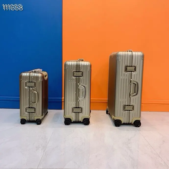 提花 Rimowa 全鋁合金 绝对 ⃣ 行李箱 旅行拉杆款 輕便出行款