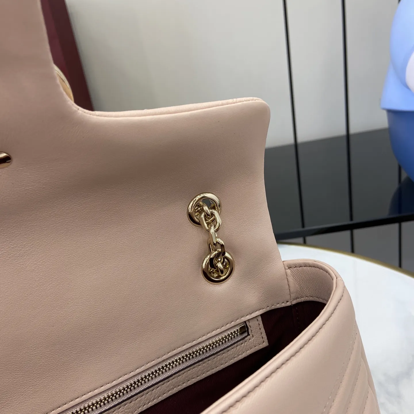 Gucci Marmont 絎縫皮革鏈條包 單肩斜挎