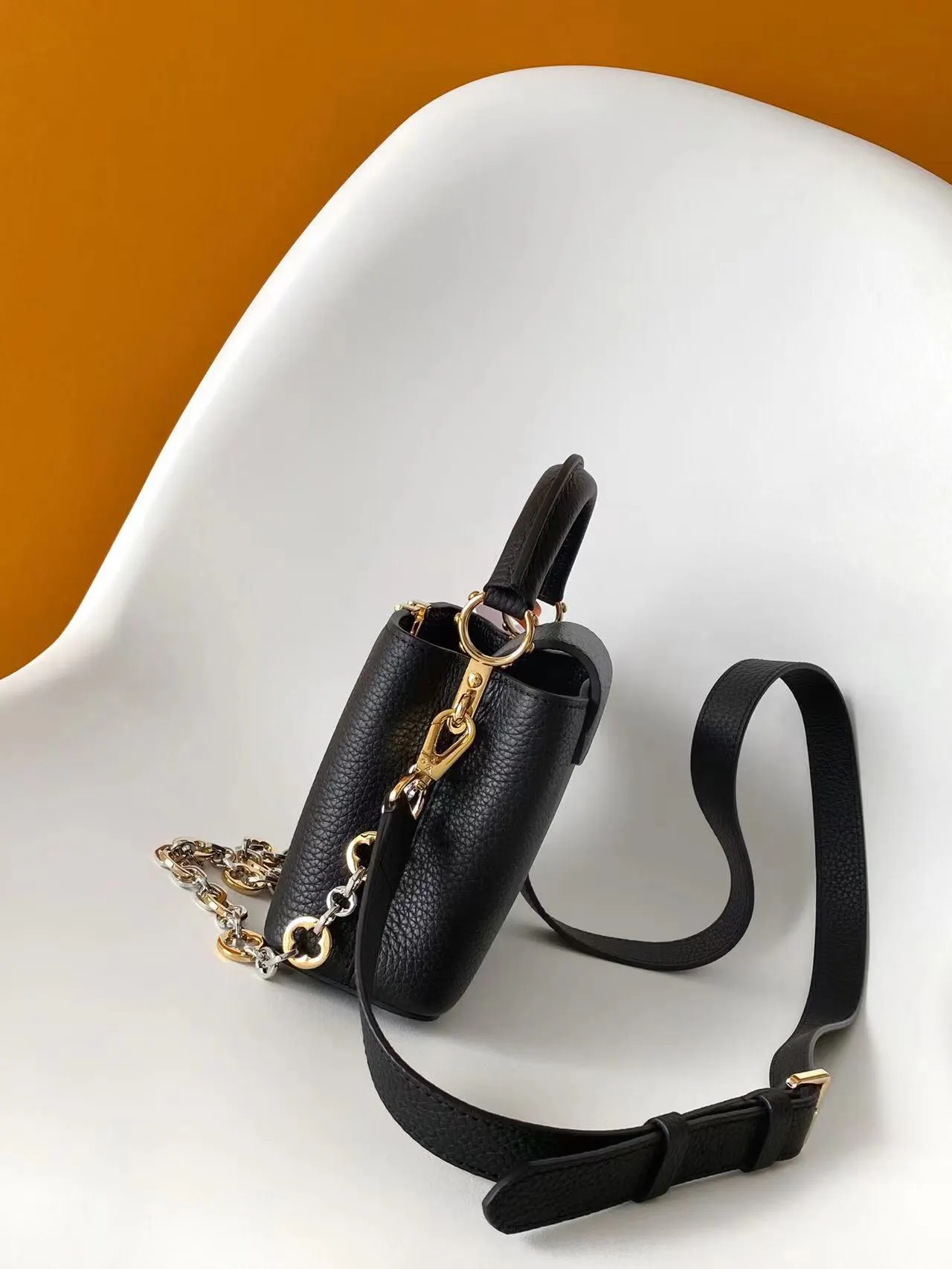 LV Capucines 黑色 米白 牛皮 链条包 精致链条款