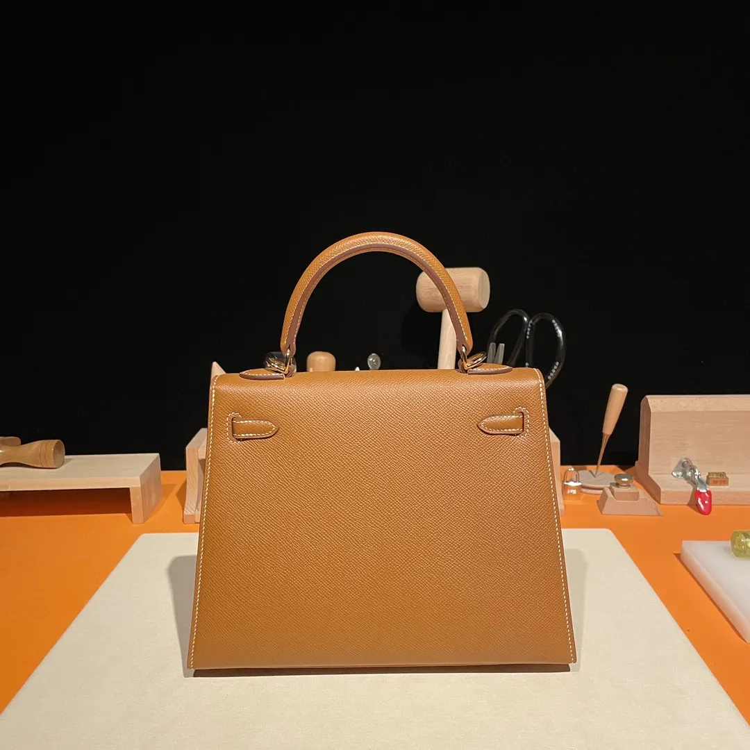 Hermès Kelly Brown Handbag