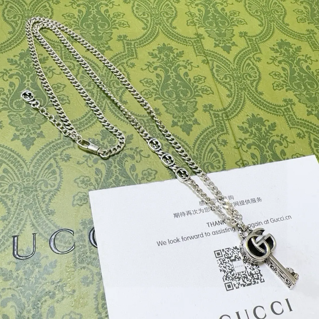 Gucci 链条包 单肩斜挎款