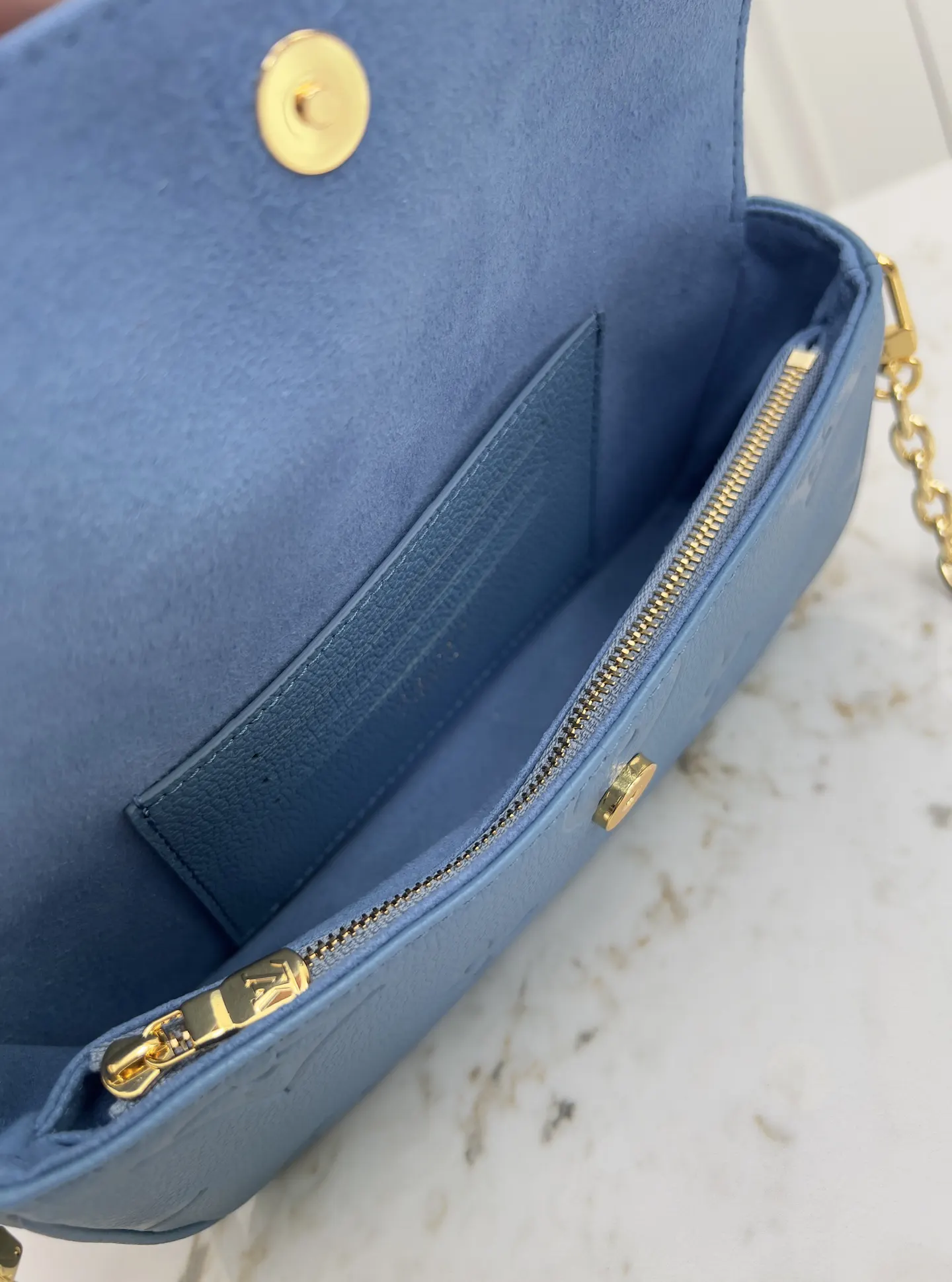Louis Vuitton 蓝色 Monogram 链条包