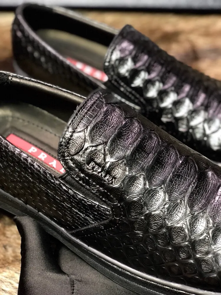 Prada 蟒蛇皮 休闲鞋 舒适