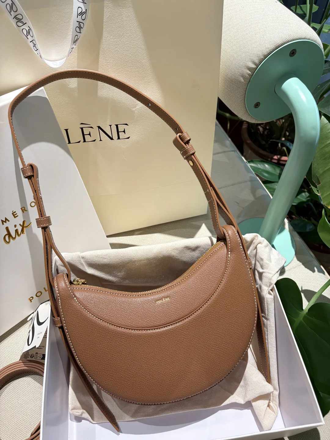 Crossbody Bag Lightweight Image 9 Crossbody Bag Lightweight Image 9