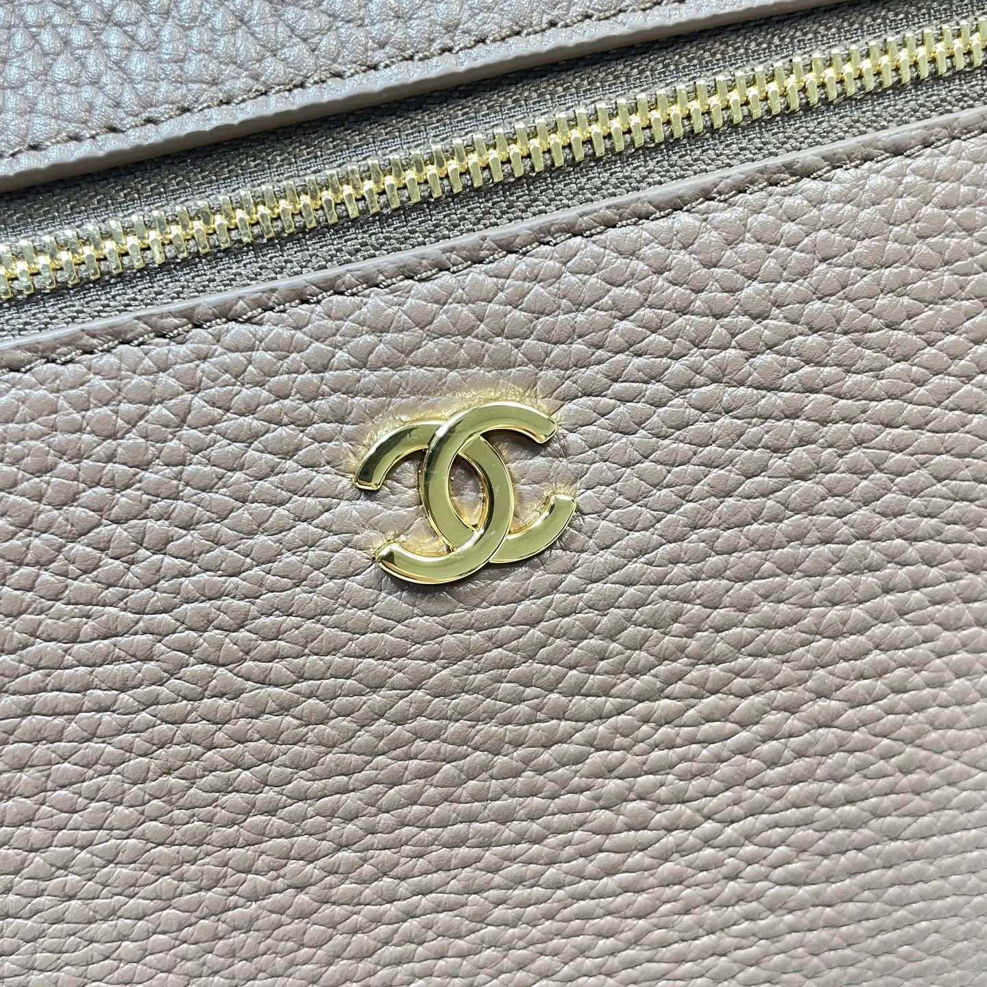 Cosmetic Pouch Premium Leather