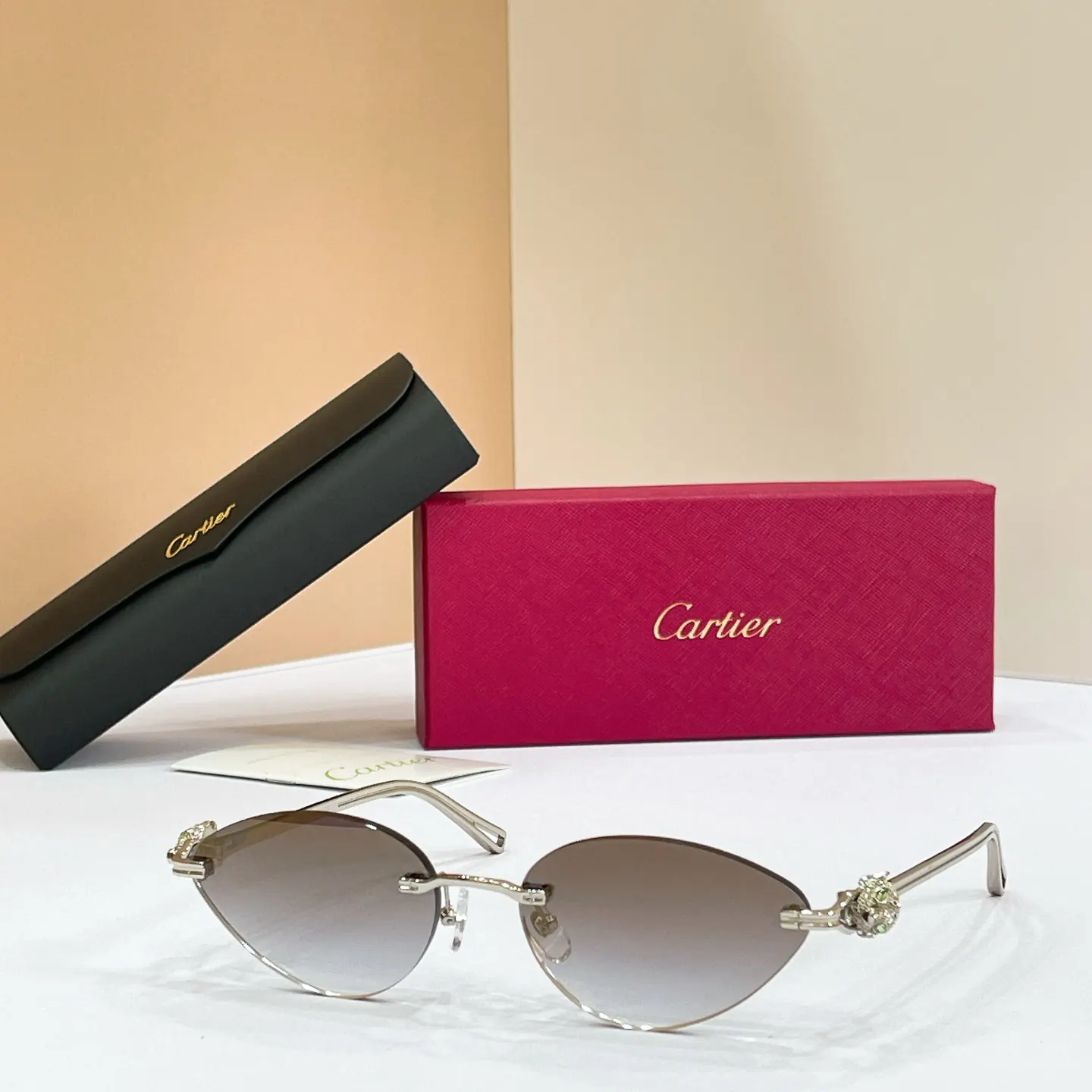 Cartier 墨镜 时尚防晒款 款29