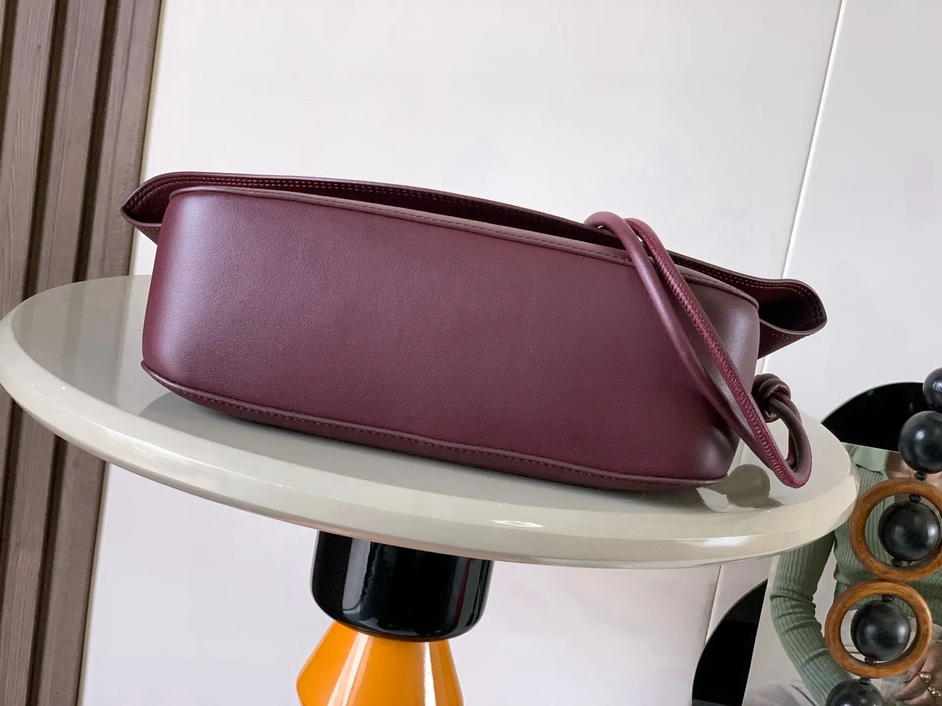 Chain Bag Lightweight Leather