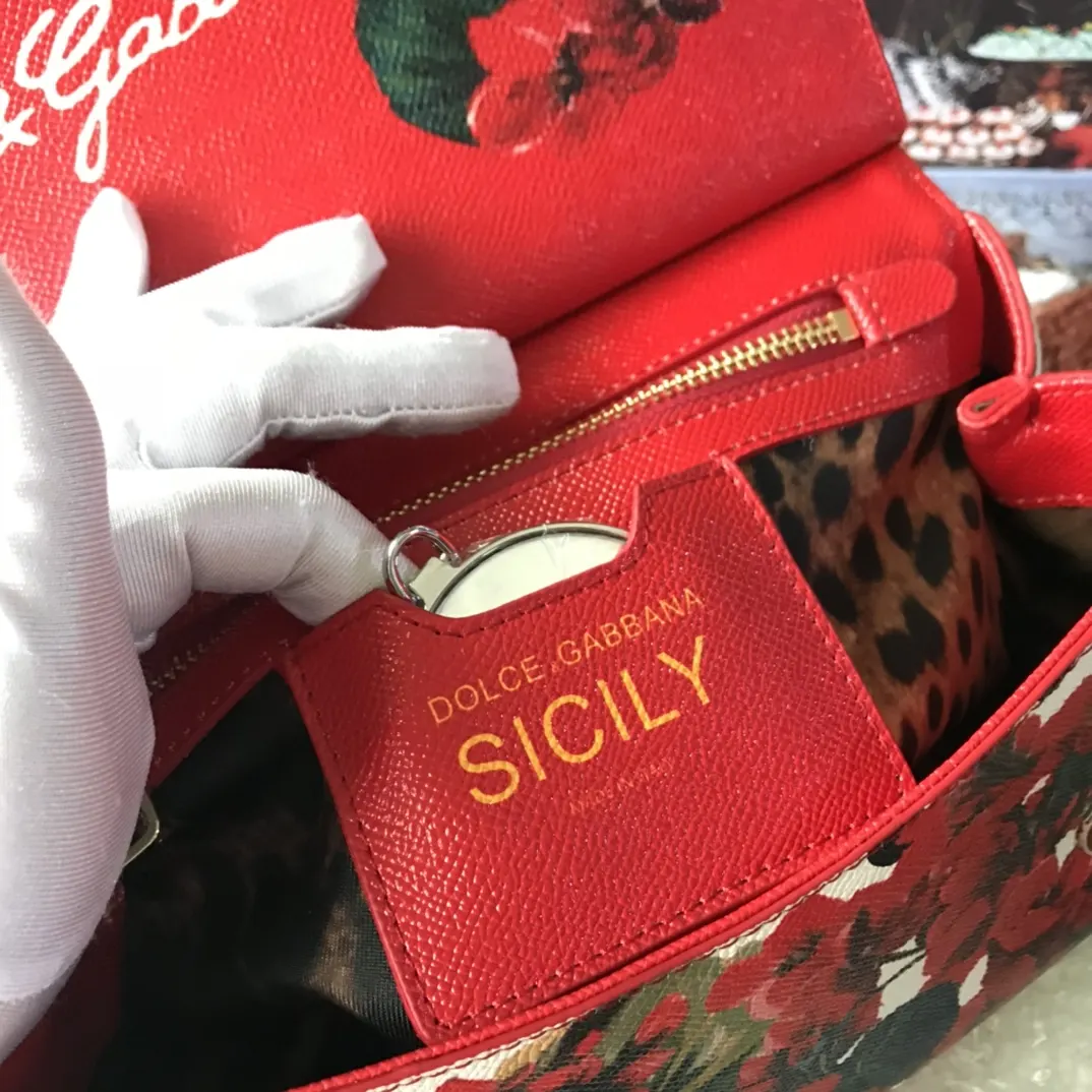 牛皮 Dolce Gabbana 牛皮印花 可 斜背包 輕便斜挎款