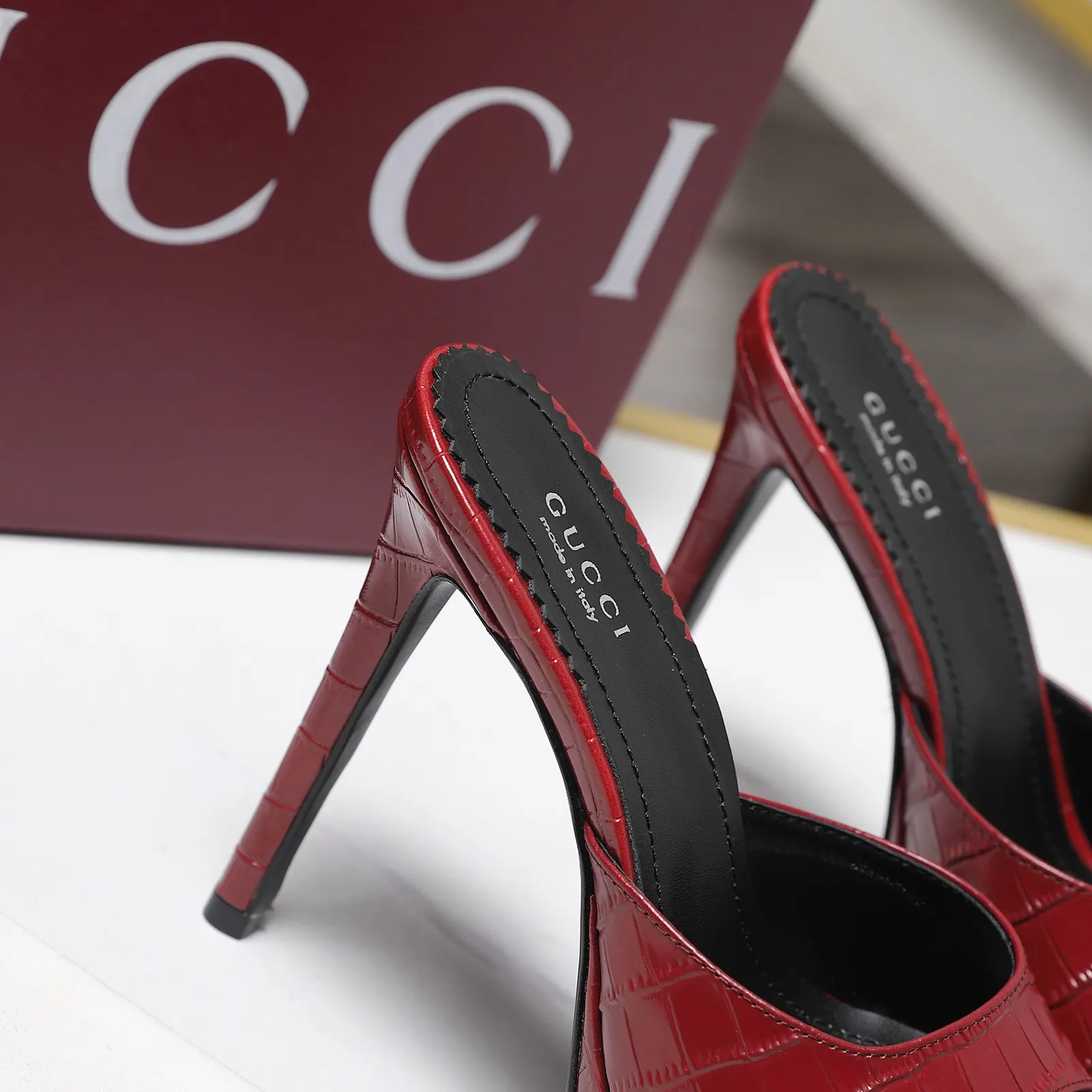 Gucci 高跟鞋