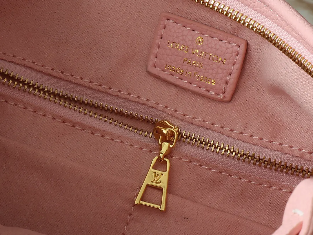 CarryAll Monogram 手拿包 精致手拿款