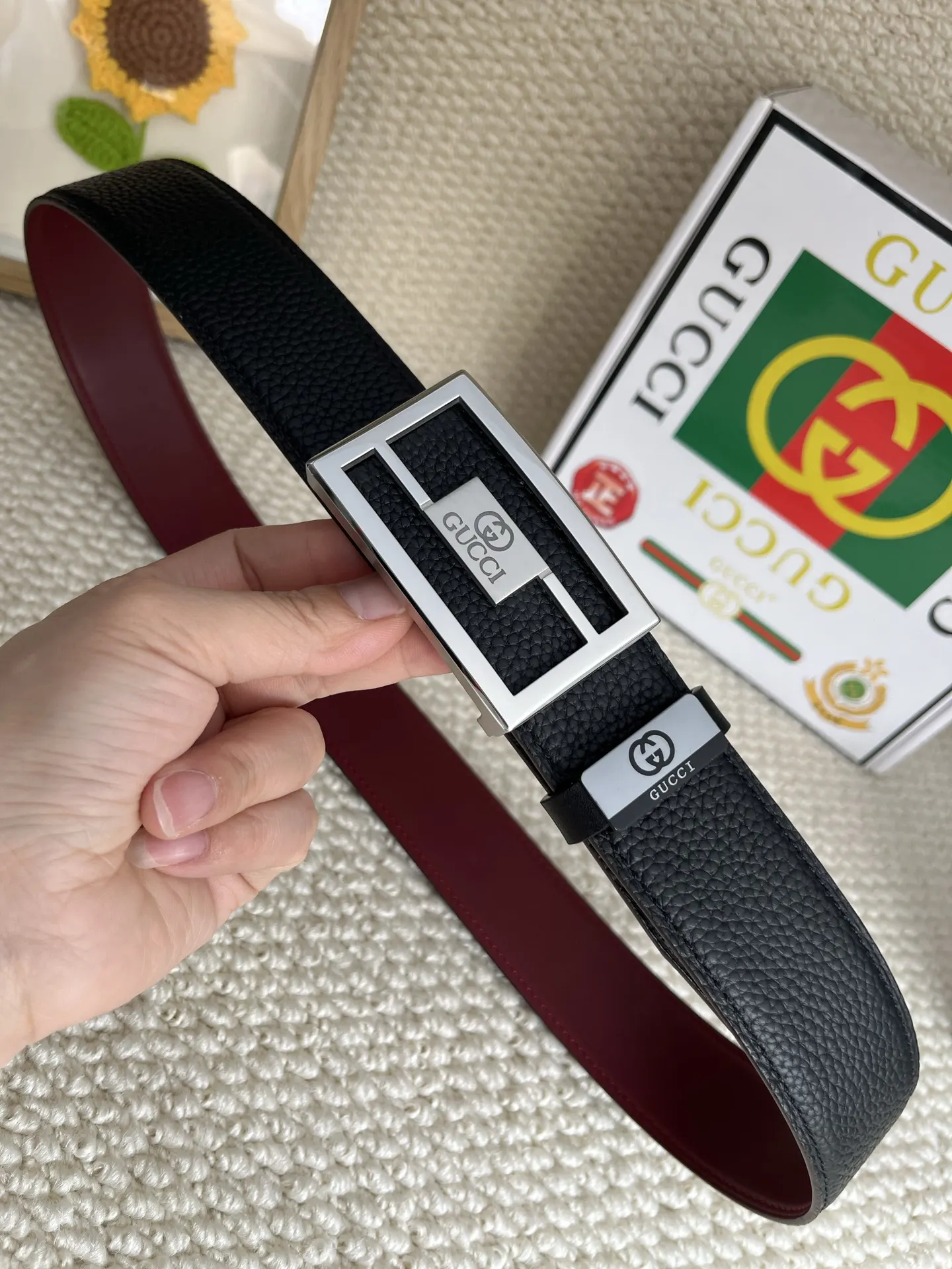 Gucci 双G扣牛皮腰带