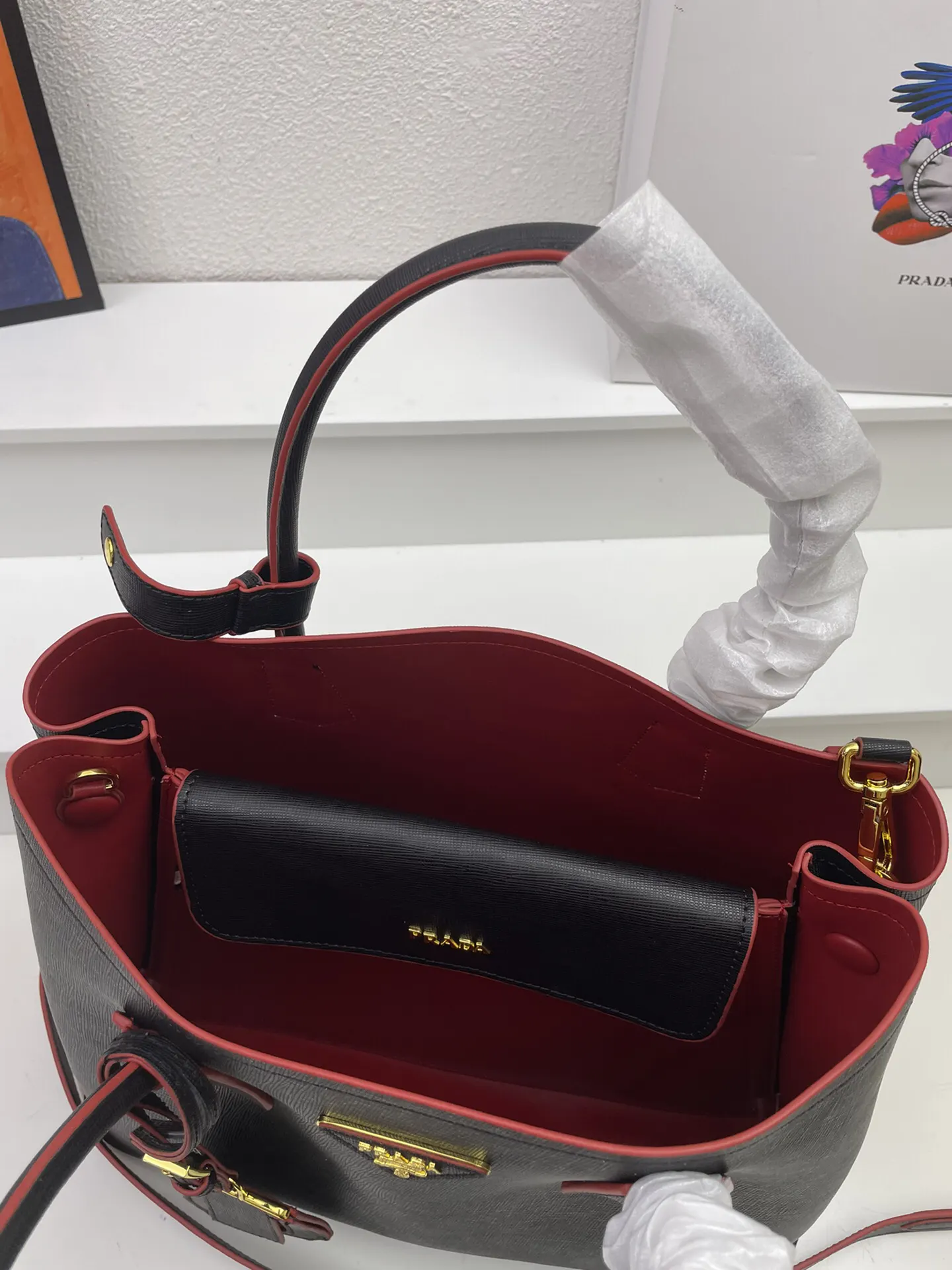 Prada Saffiano Tote Bag Lightweight Leather