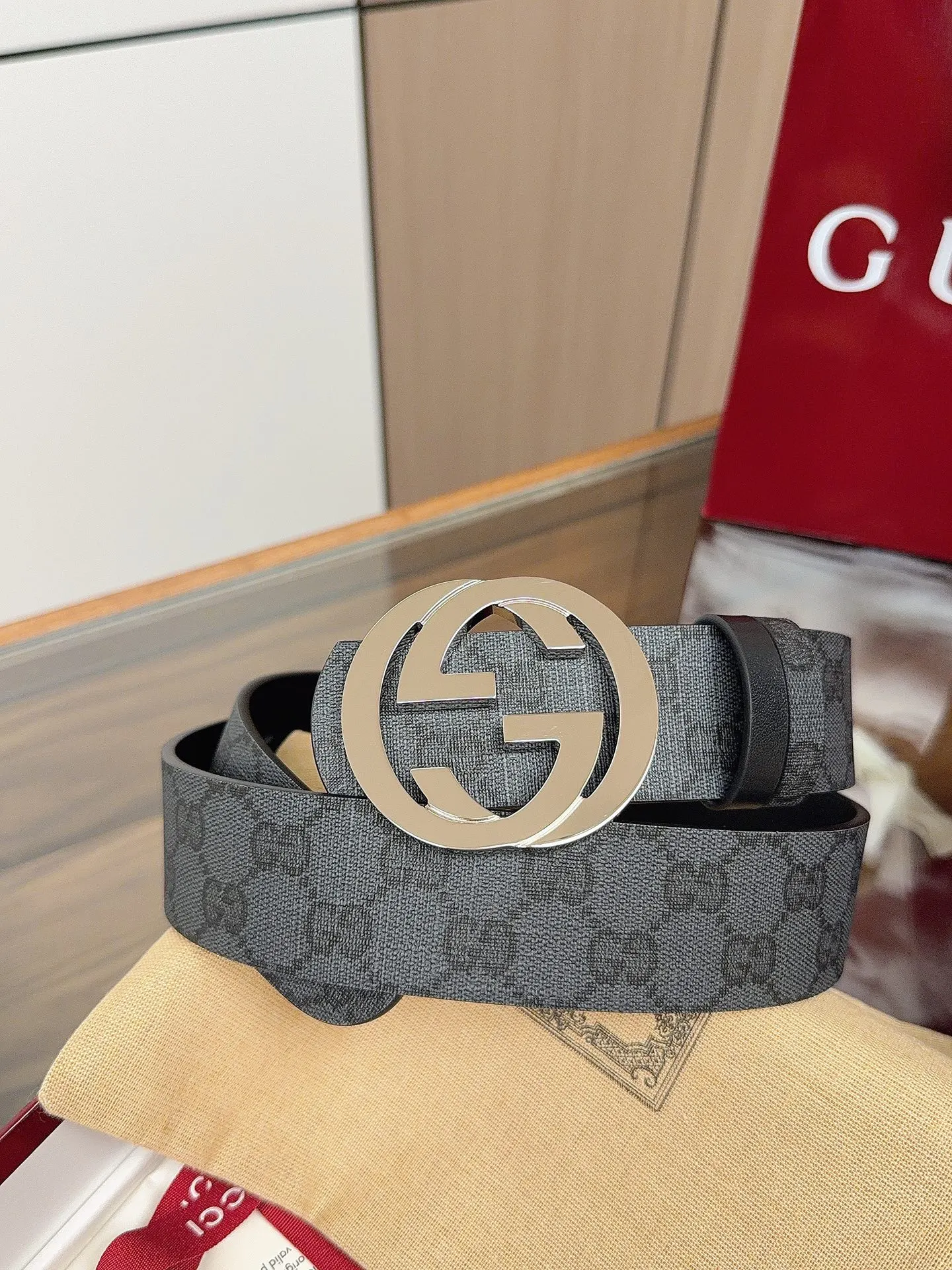 Gucci Double G Buckle Cowhide Belt Image 2 Gucci Double G Buckle Cowhide Belt Image 2