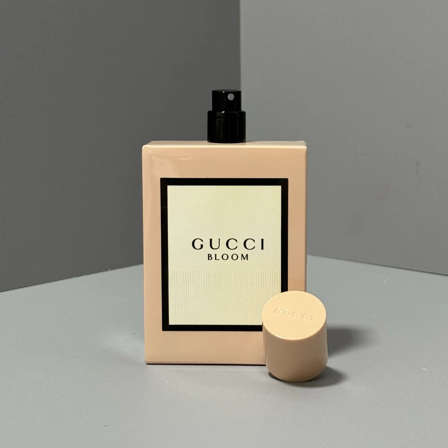 Gucci Bloom 花悦系列酒红花卉女士香水礼盒