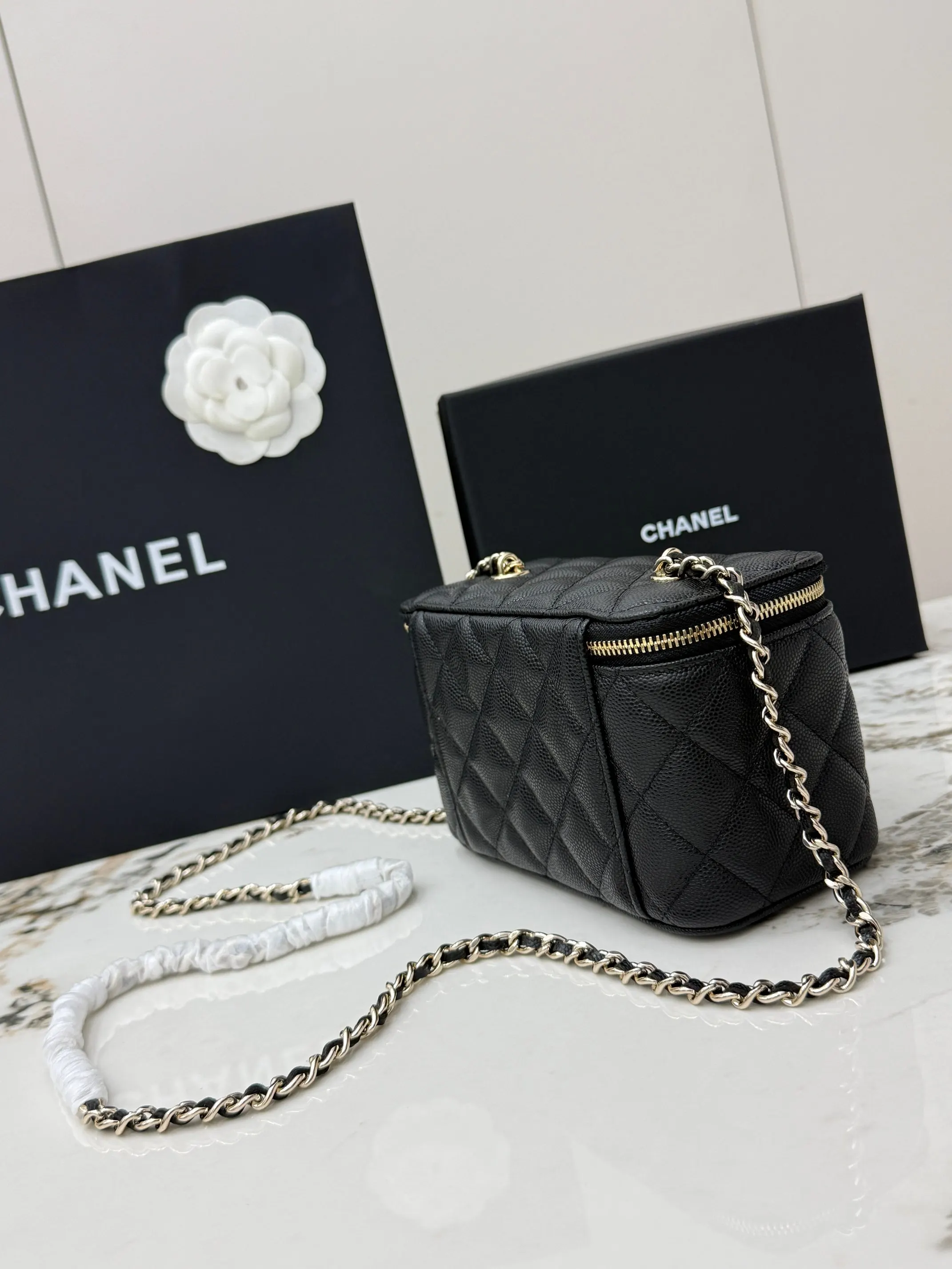 Chanel Gold Chain Bag Leather