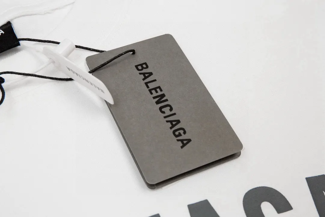 Balenciaga 做舊字母印花圓領短袖T恤 白色
