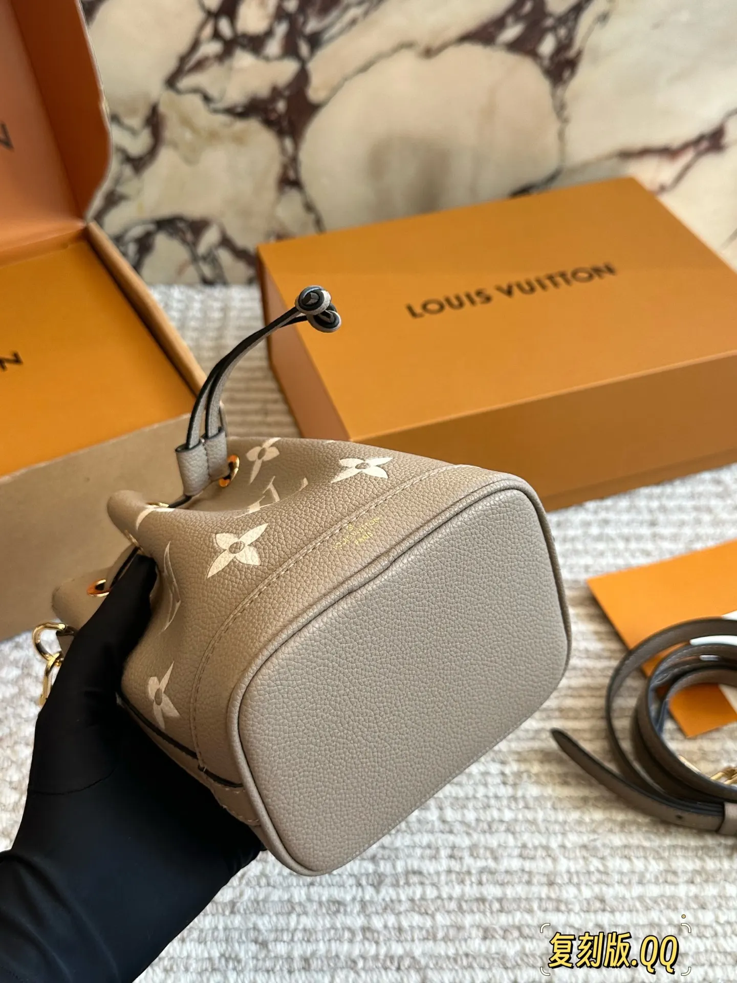 Louis Vuitton Monogram Bucket Bag Casual
