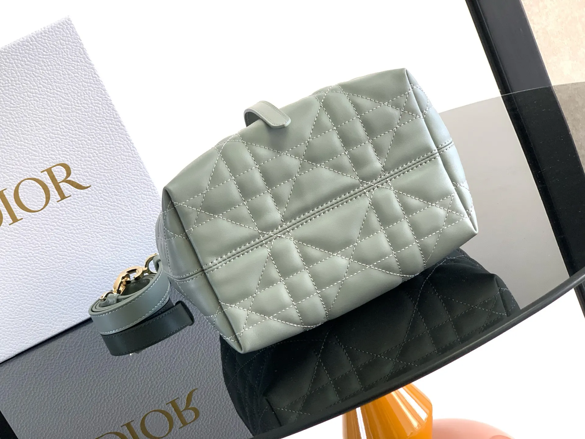 Dior Toujours 牛皮手袋 手提斜挎(數字6) Dior Toujours 牛皮手袋 手提斜挎(數字6)