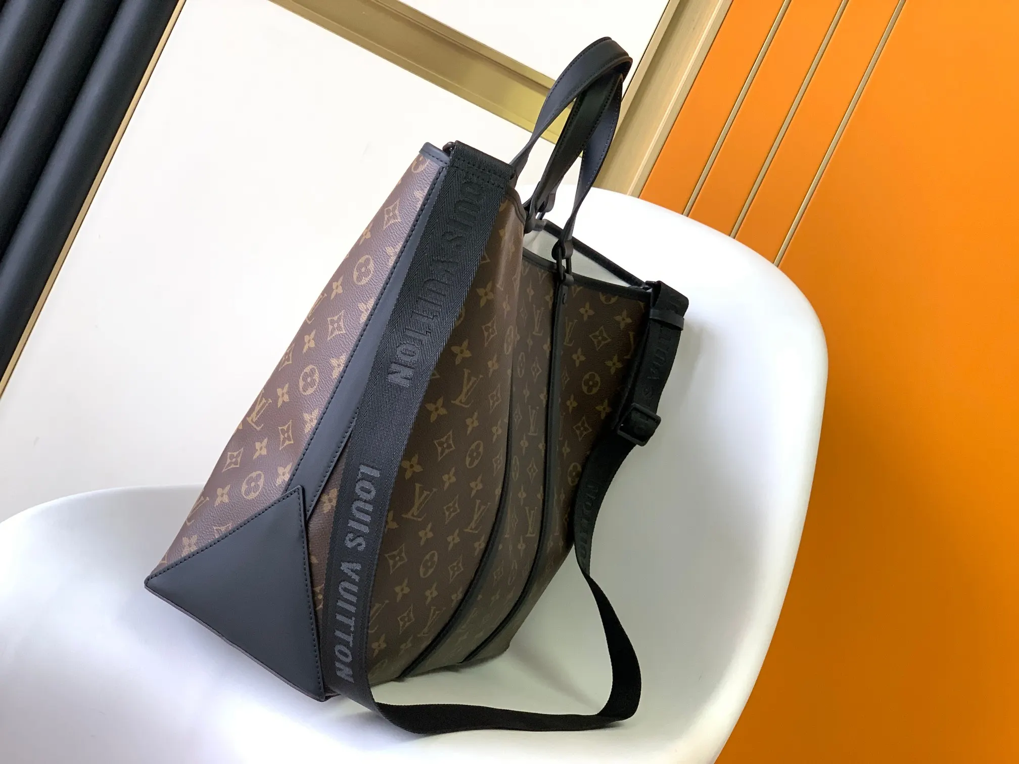 Louis Vuitton Tote Bag Canvas