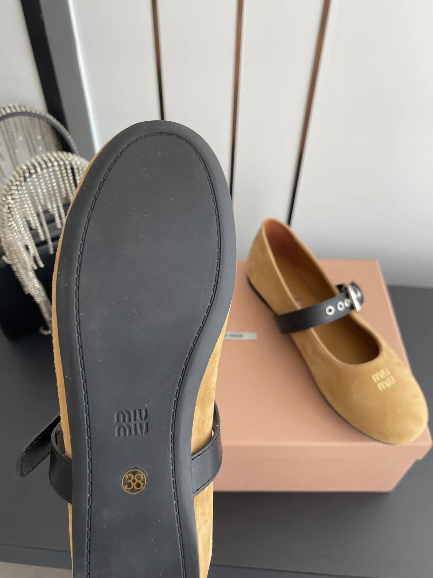 Fashion Item Commuter