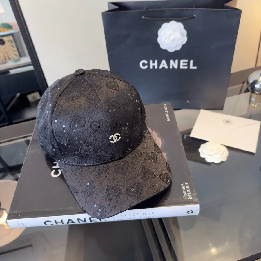 Chanel Logo鸭舌帽 帽子