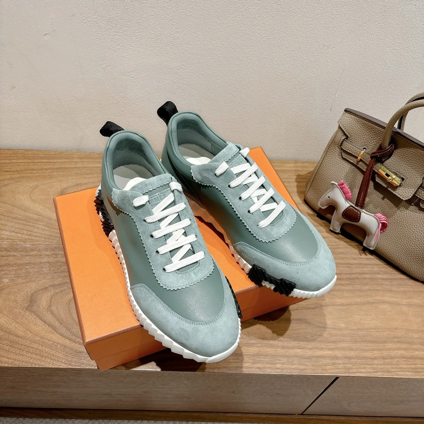 Hermès SS Sneakers