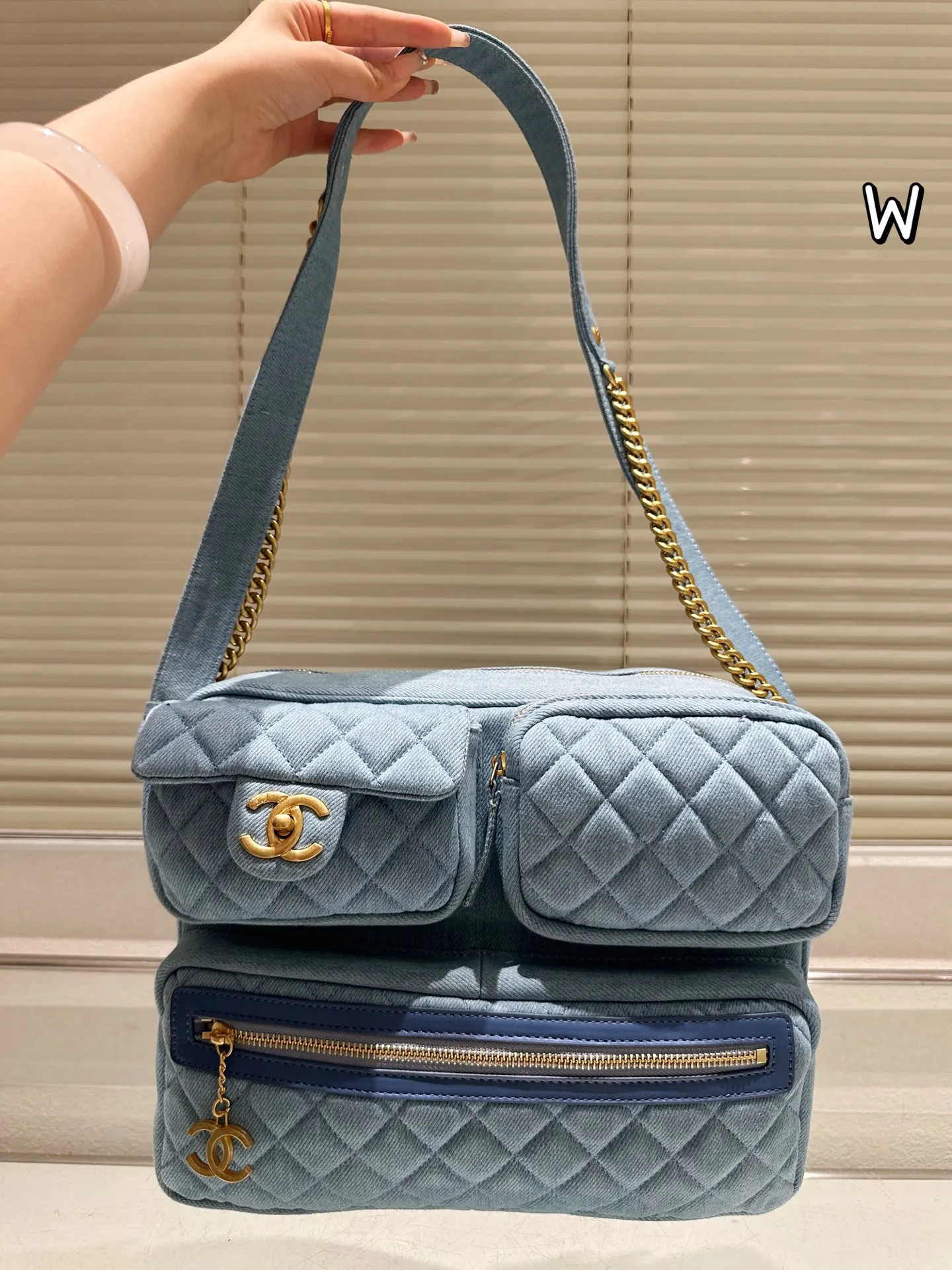 CHANEL 牛仔 单宁牛仔藍 无盒 单宁牛仔藍 无盒 斜背包 輕便斜挎款