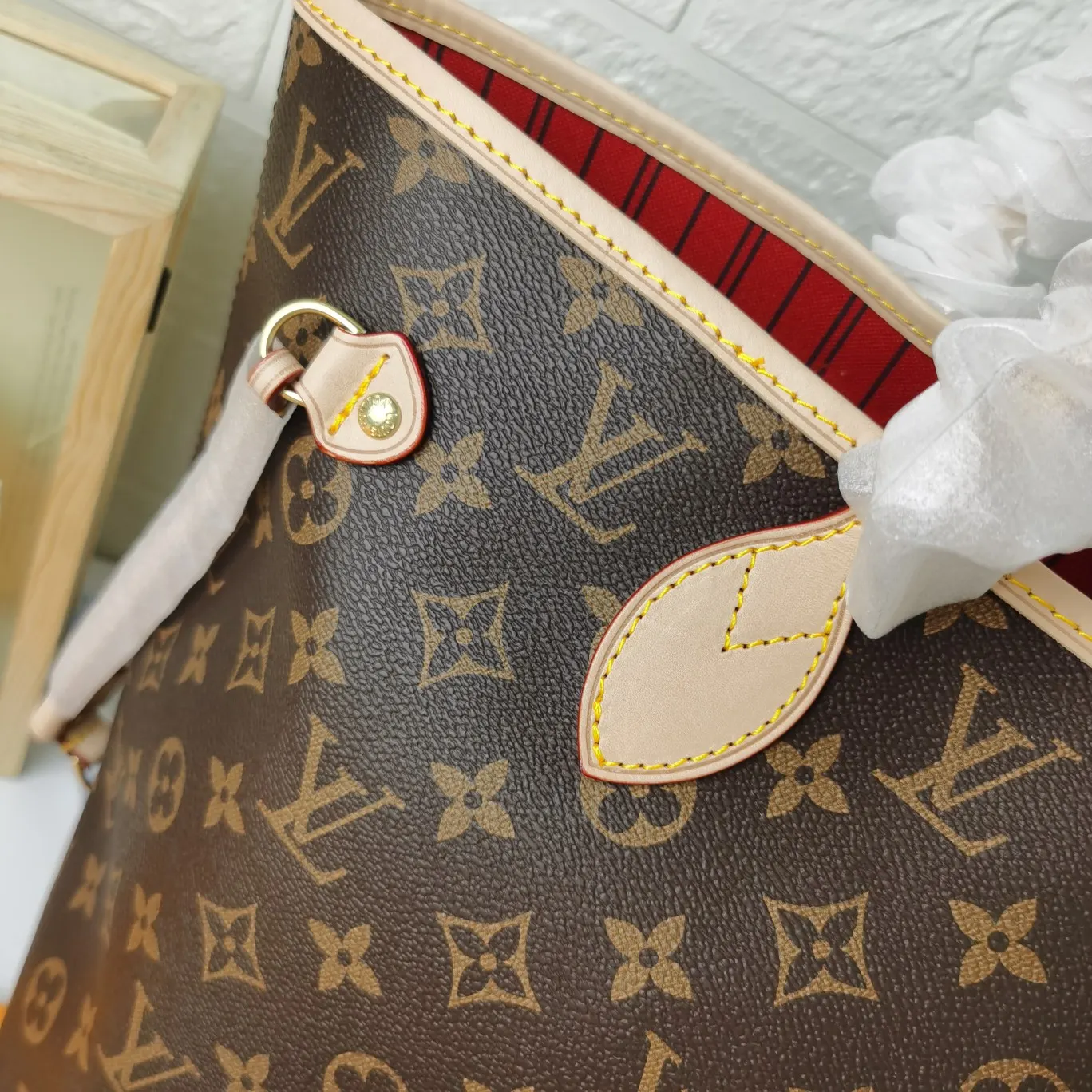 LV Neverfull 老花 牛皮 手拿包 精致手拿款