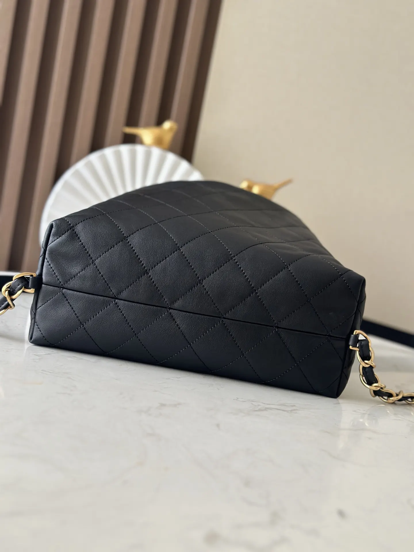 Chanel 黑色菱格Hobo腋下包 简约通勤