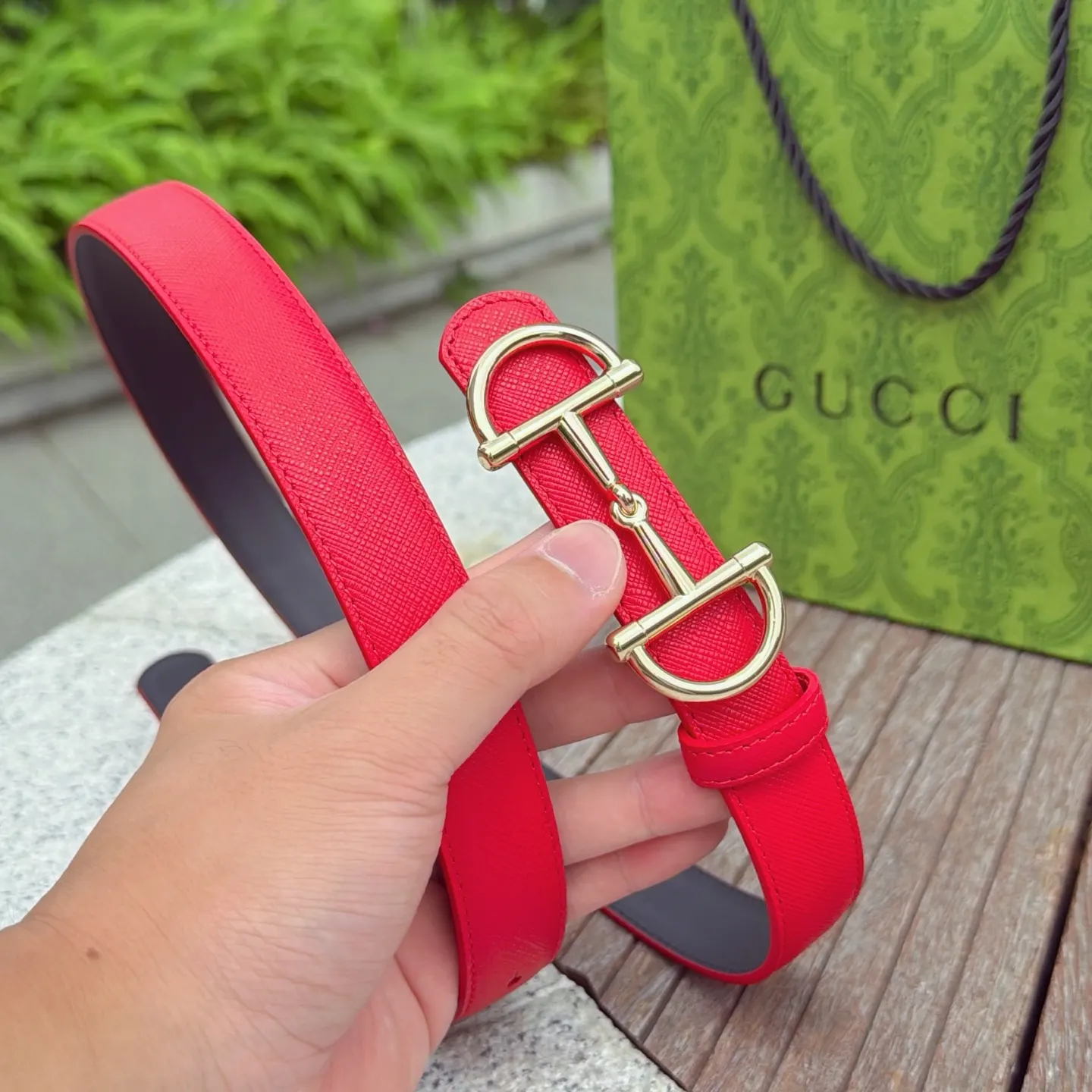 Gucci 双G扣牛皮双面腰带 商务休闲款