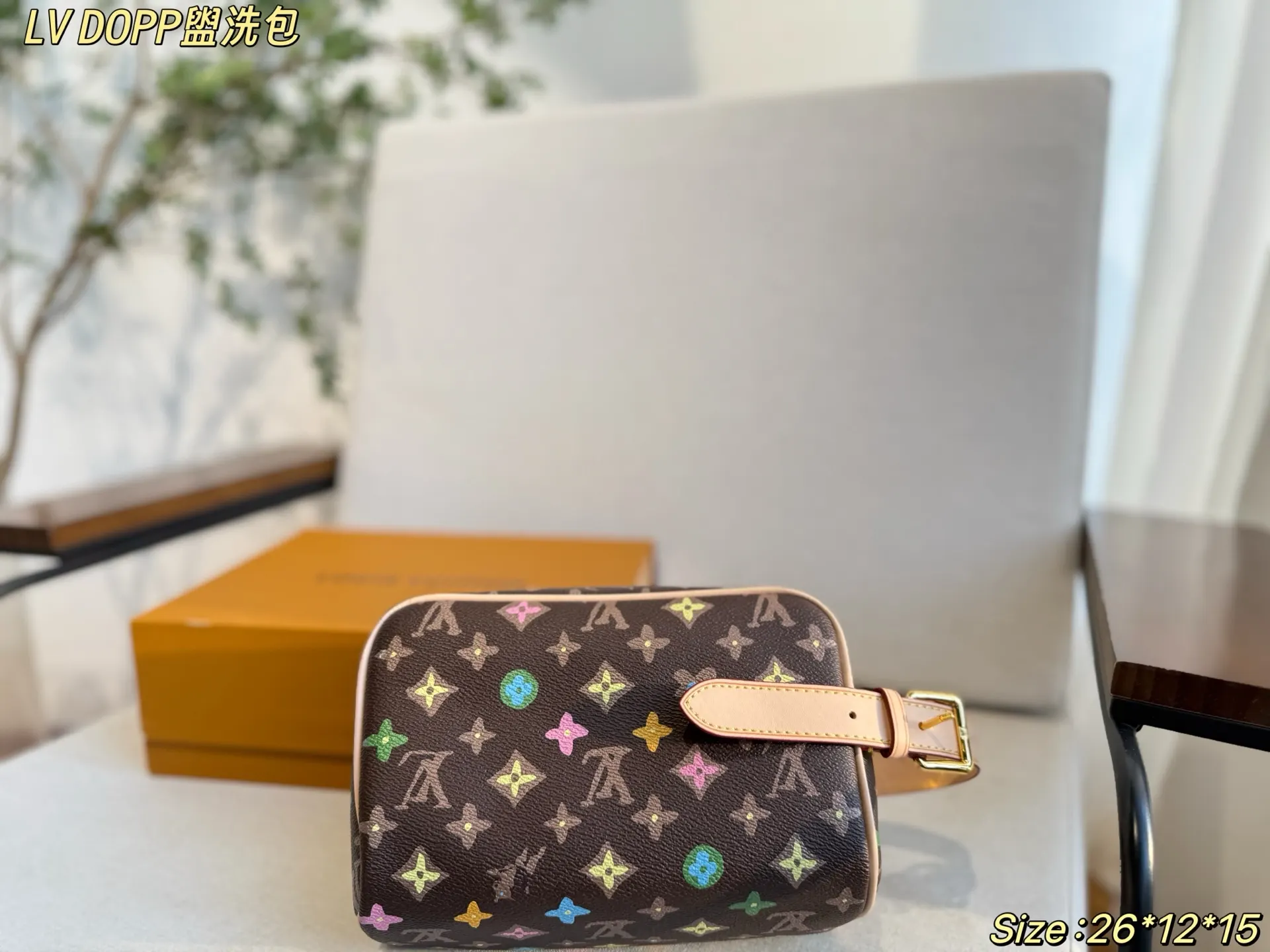 包 包洗漱包 又出一 收納 同样也是容量惊人 化妝包 便携收納款