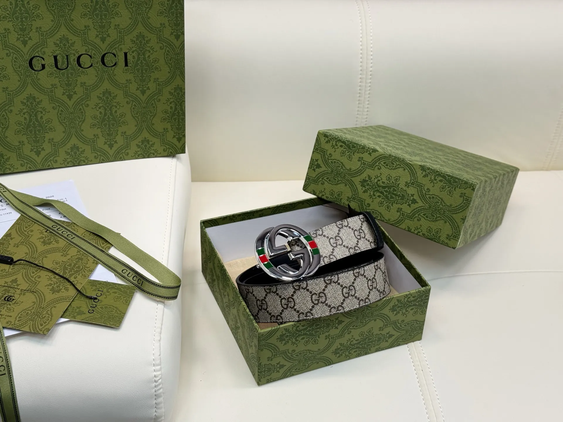 Gucci Double G 双G扣牛皮腰带